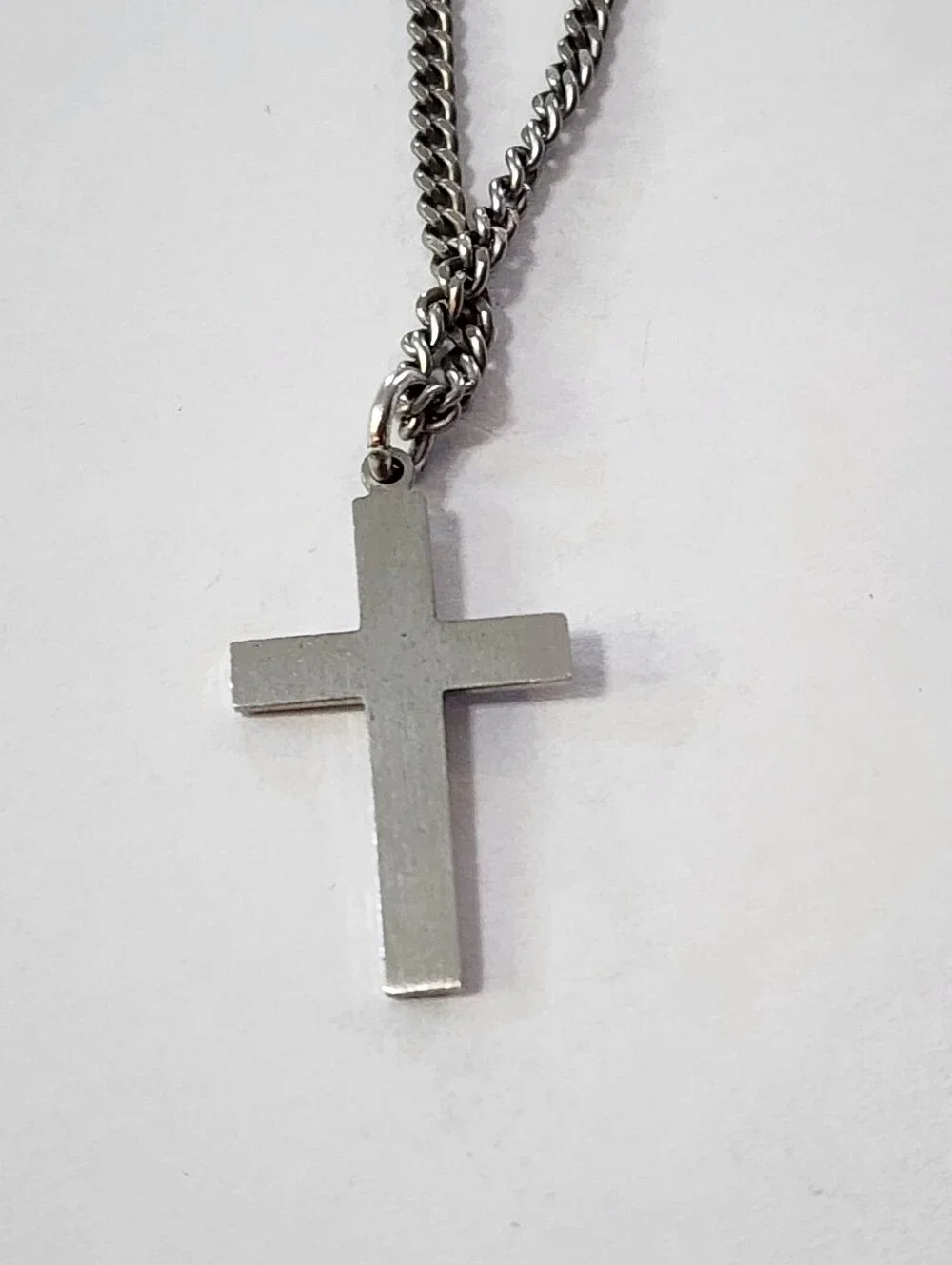 Stainless Steel Mens Diamond Cut Cross Pendant Necklace – 24” Chain